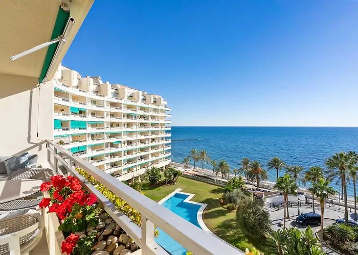 Beach Front Apartment With Pool